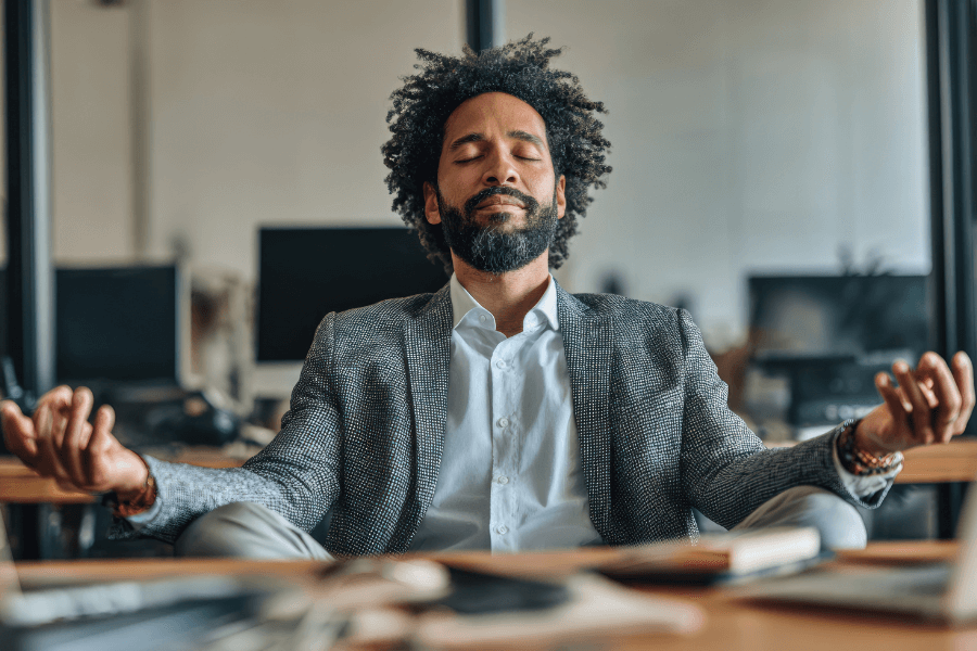 Saúde mental para colaboradores de empresa: O que diz a NR-1 e como se preparar para 2026?